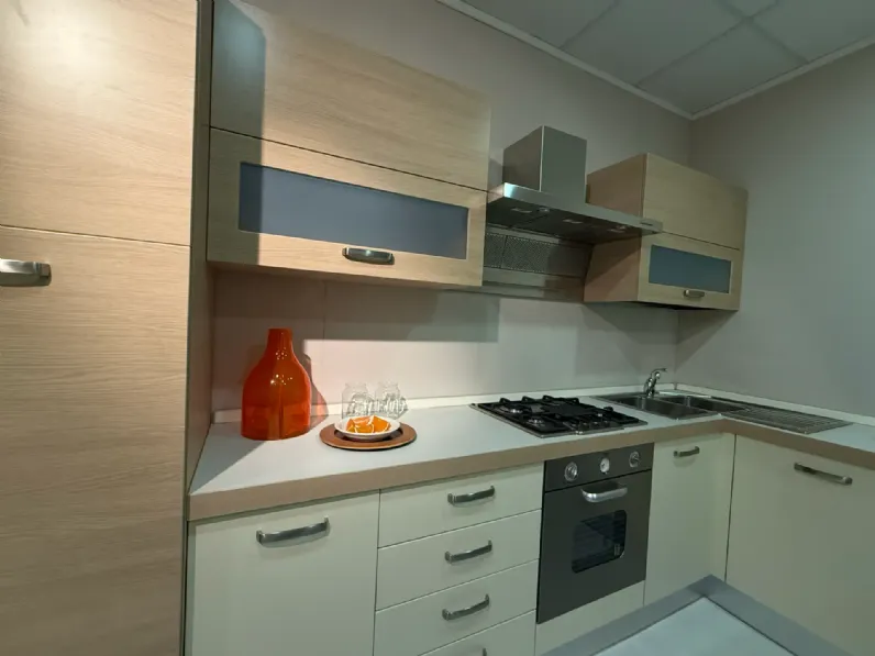Cucina ad angolo in laminato materico rovere chiaro Papavero  a prezzo ribassato