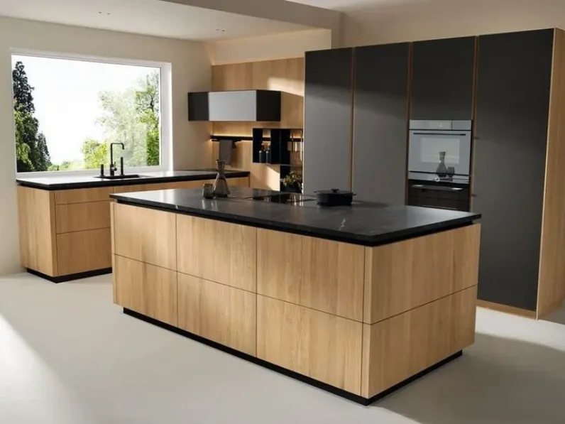 Cucina Artigianale moderna con isola rovere chiaro in legno Island black