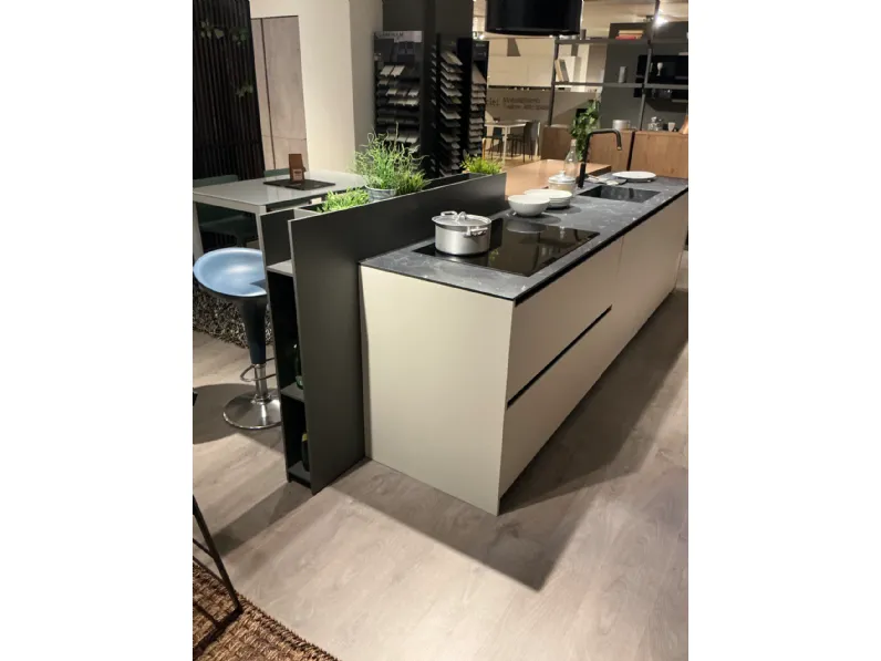 Cucina design con isola Asia Arredo3 a prezzo scontato