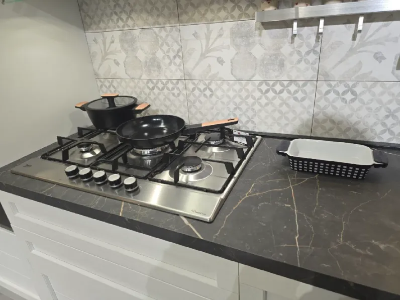 Cucina americana lineare Elsa  total white Net cucine a prezzo ribassato