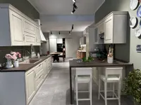 Cucina con penisola in legno a prezzo ribassato 51%