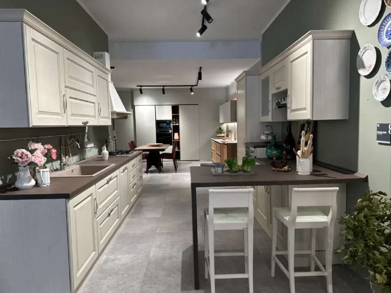 Cucina con penisola in legno a prezzo ribassato 51%