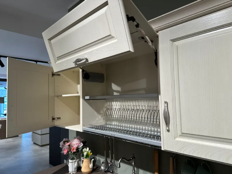 Cucina con penisola in legno a prezzo ribassato 51%