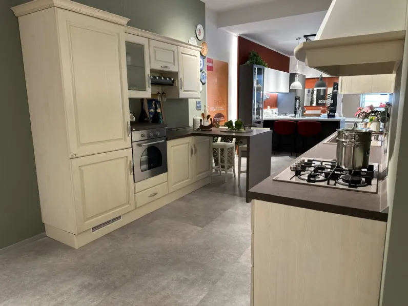 Cucina con penisola in legno a prezzo ribassato 51%