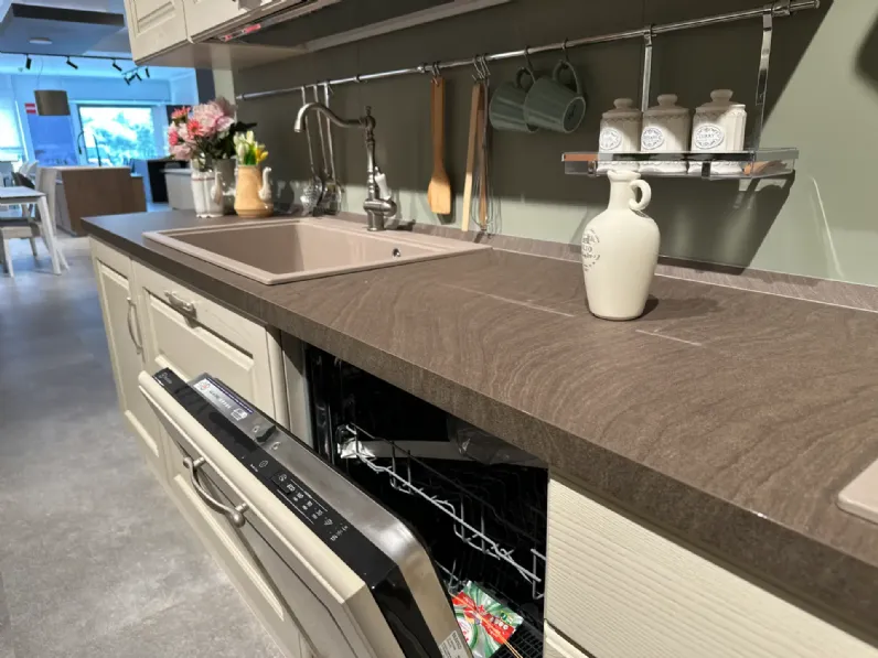 Cucina con penisola in legno a prezzo ribassato 51%