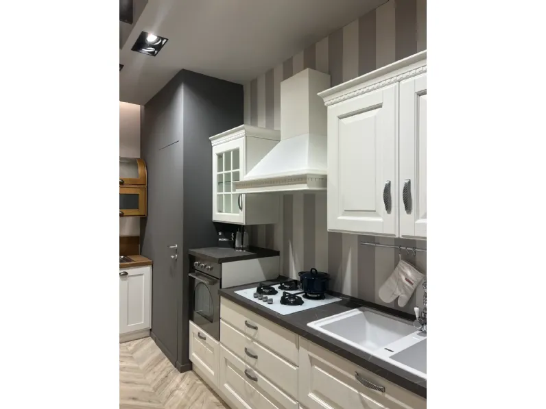 Cucina Baltimora classica bianca Scavolini lineare scontata 50%