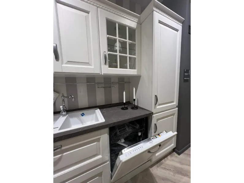 Cucina Baltimora classica bianca Scavolini lineare scontata 50%