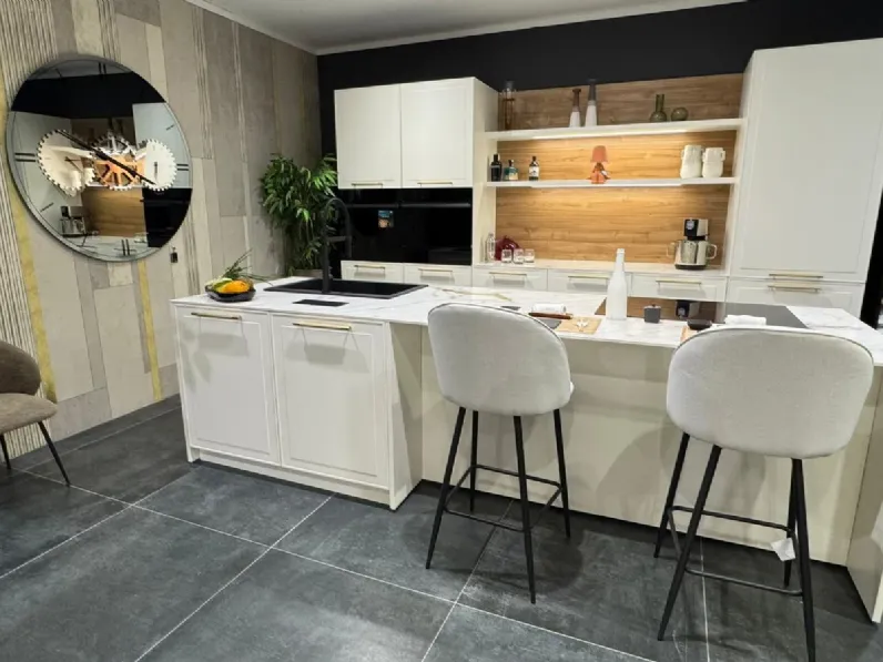 Cucina Miton country con isola bianca in laccata opaco Tes