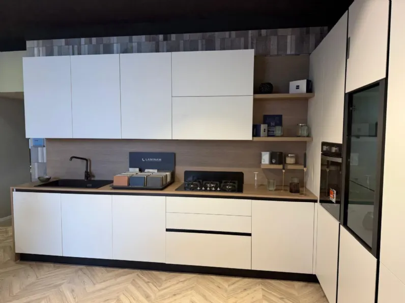 Cucina bianca design ad angolo Stosa Young a soli 8400€