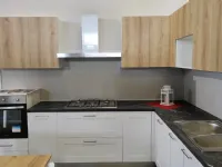 Cucina ad angolo in laminato opaco bianca Robinia a prezzo ribassato