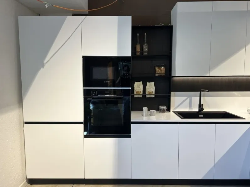 Cucina bianca moderna ad angolo Stosa Infinty a soli 12500 Euro