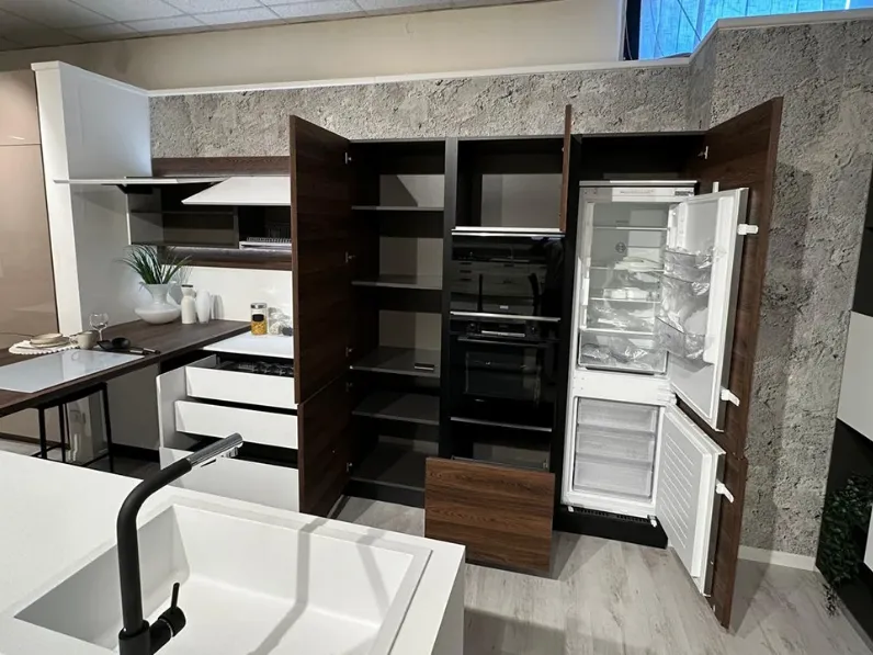 Cucina a PREZZI OUTLET in polimerico Mobilturi -54%
