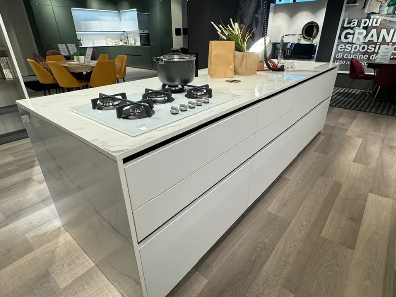 Cucina a prezzo ribassato con isola moderna Tag seta La casa moderna