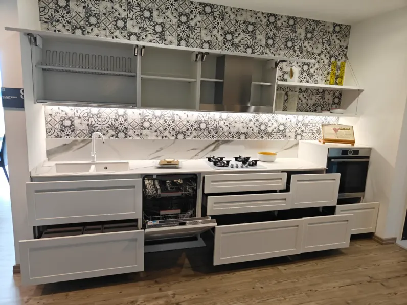 Cucina bianca moderna lineare Scavolini Carattere a soli 10500 Euro