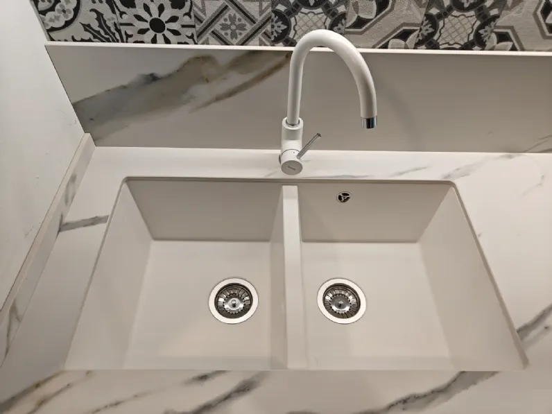 Cucina bianca moderna lineare Scavolini Carattere a soli 10500 Euro