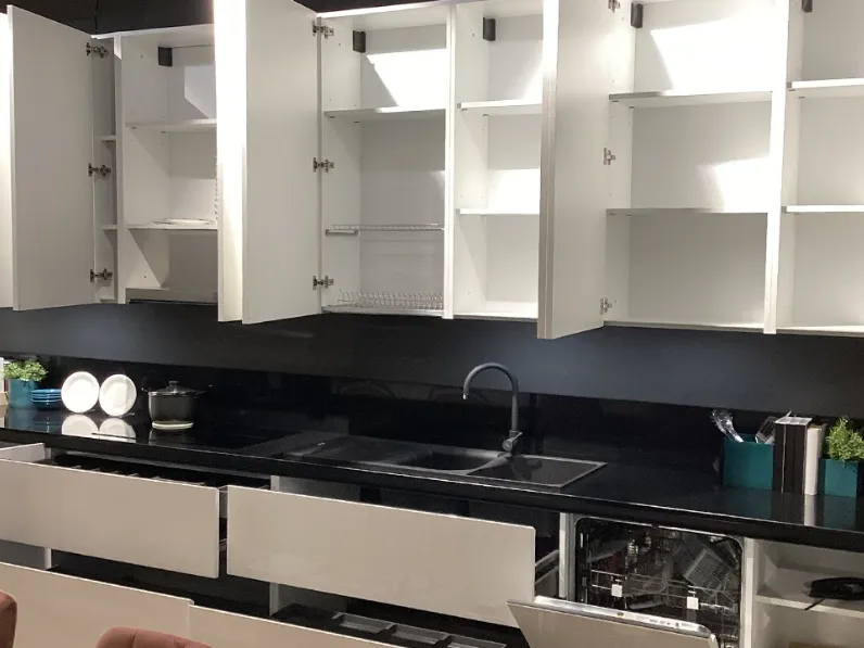 Cucina bianca moderna lineare Tag lucida La casa moderna a soli 10600 Euro