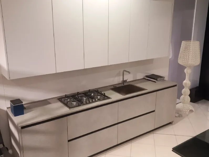 Cucina lineare in laccata opaco a prezzo scontato 46%