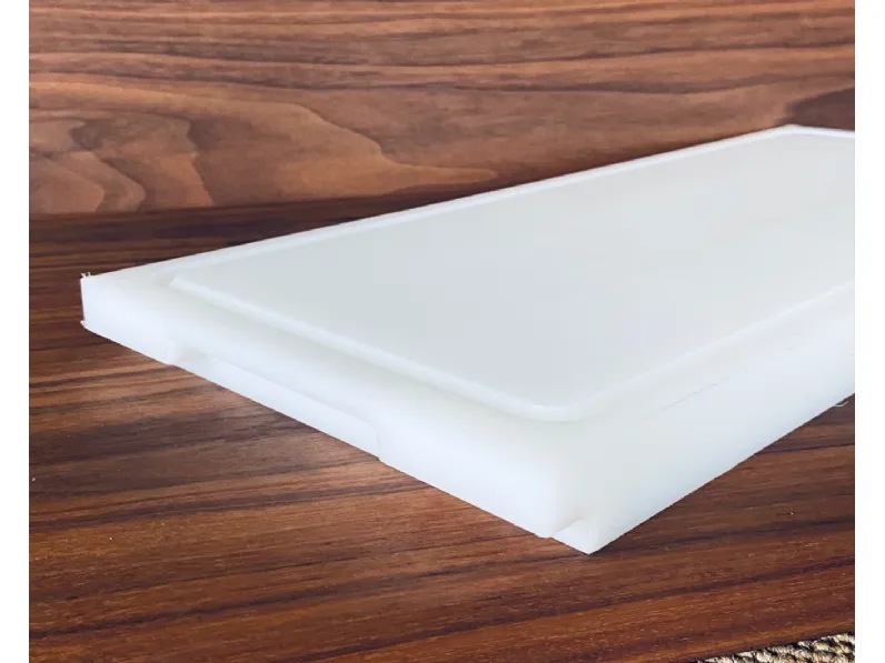 Cucina Boffi design lineare bianca in hpl Tagliere grand chef