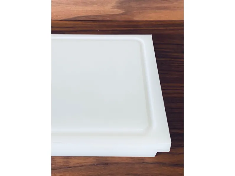 Cucina Boffi design lineare bianca in hpl Tagliere grand chef