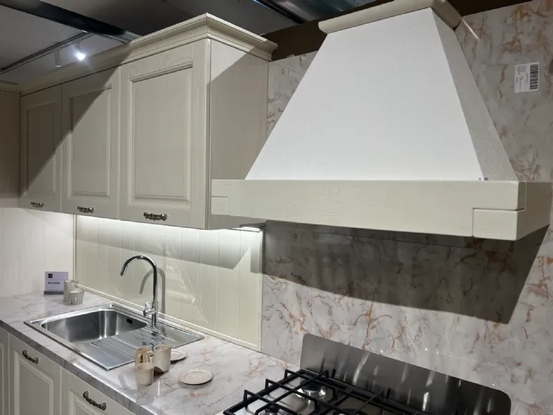 Cucina lineare in legno a prezzo scontato 51%