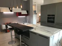Cucina antracite moderna con isola Scavolini Carattere a soli 13104 Euro