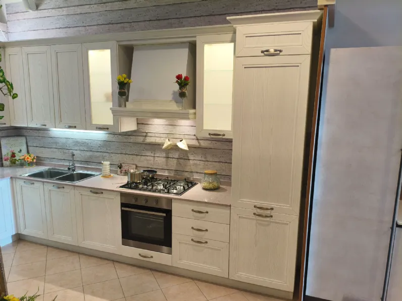 Cucina modello Cucina opera Arredo3 PREZZO SCONTATO 50%