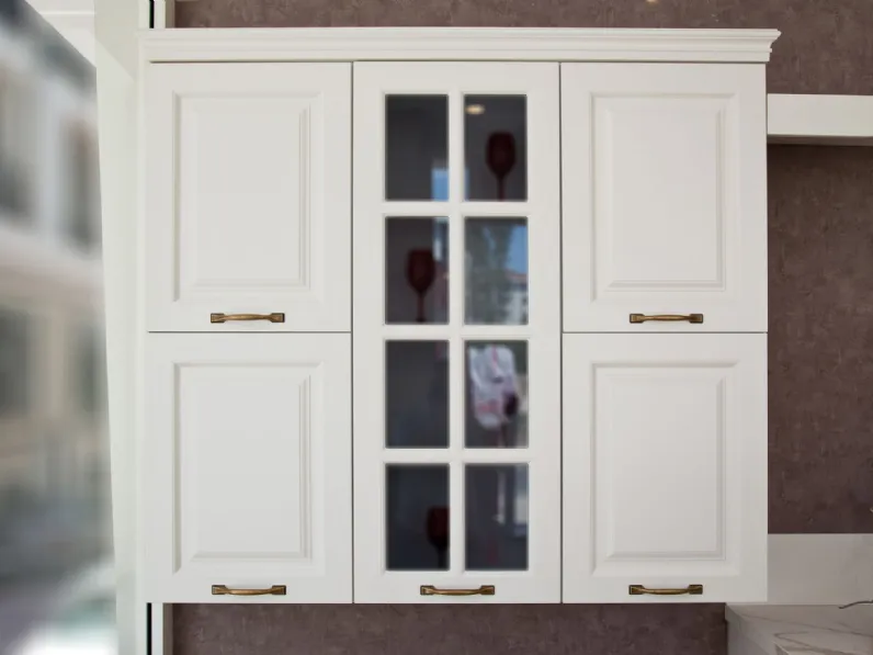 Cucina Mobilike Agnes Artigianale bianca classica a 8880€.