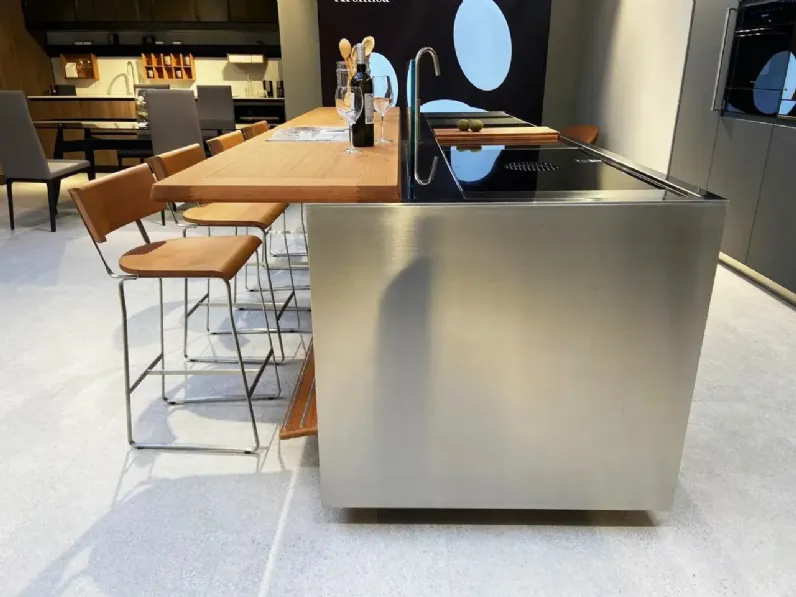 Cucina Arclinea moderna con isola altri colori in hpl Italia/convivium