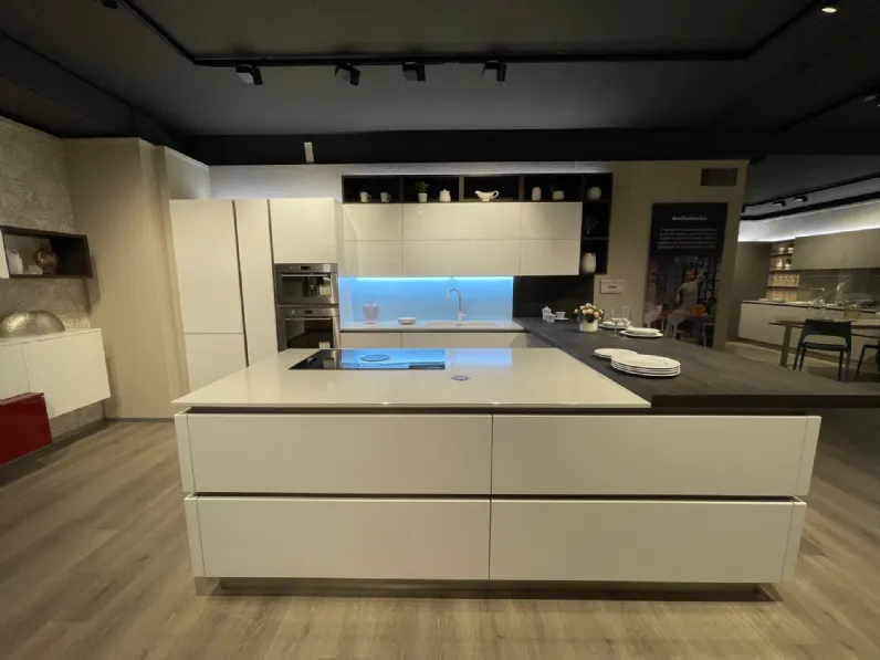 Cucina Oyster con isola Veneta Cucine con uno sconto imperdibile