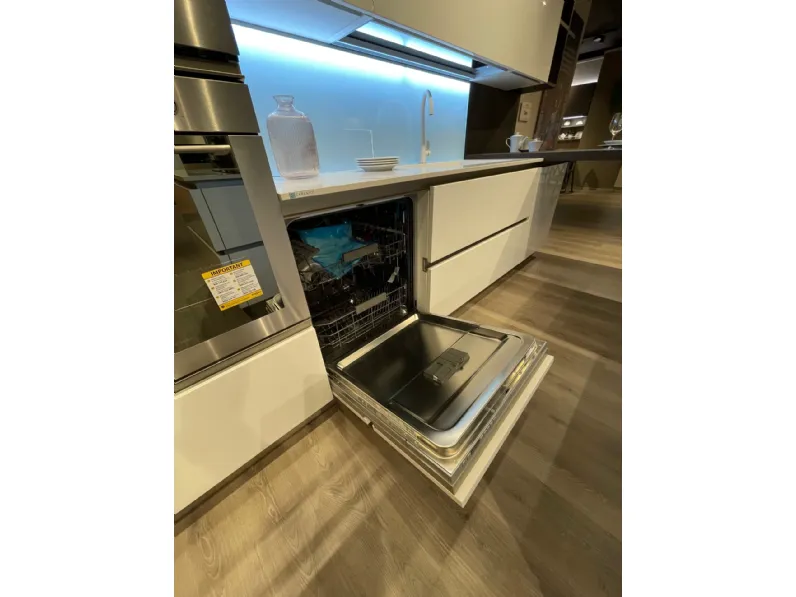 Cucina Oyster con isola Veneta Cucine con uno sconto imperdibile