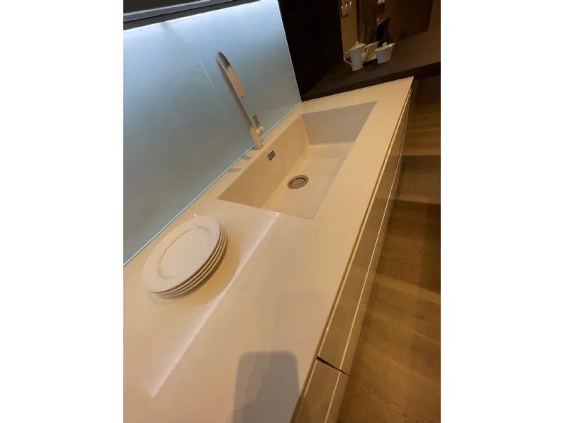 Cucina Oyster con isola Veneta Cucine con uno sconto imperdibile