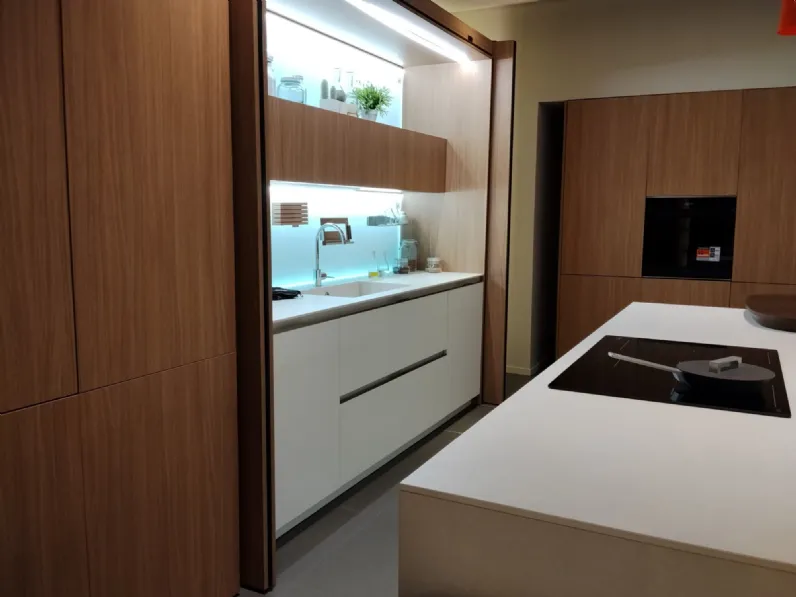 Cucina bianca moderna con isola Febal Cucina mod. square over a soli 27899 Euro