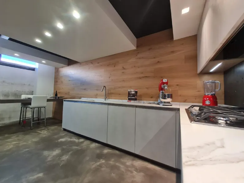 Cucina con isola design altri colori Euromobil Cucina euromobil laincube top dekton a soli 13000€