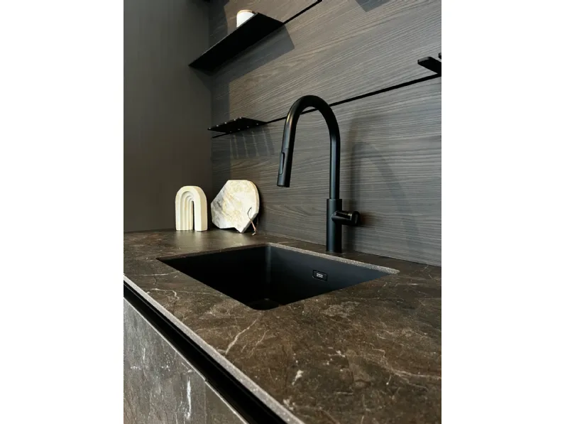 Cucina a PREZZI OUTLET in laminato materico Doimo cucine -60%