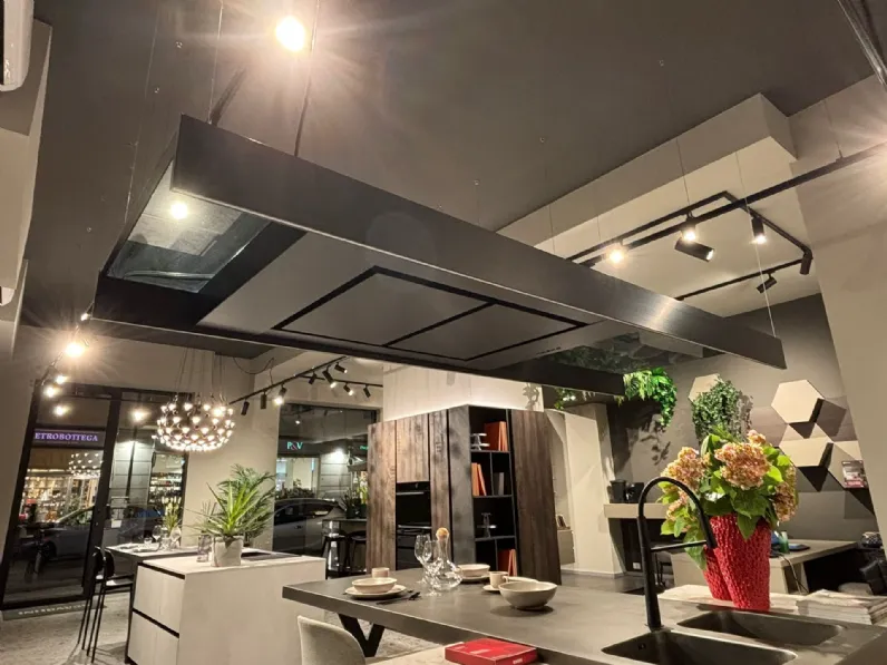 Cucina rovere chiaro moderna con isola Cucina modello musa  Scavolini in Offerta Outlet