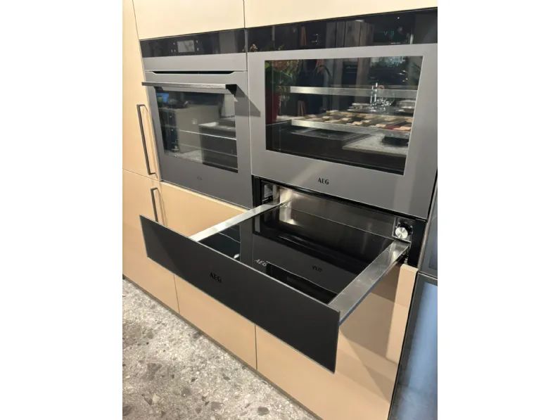Cucina rovere chiaro moderna con isola Cucina modello musa  Scavolini in Offerta Outlet
