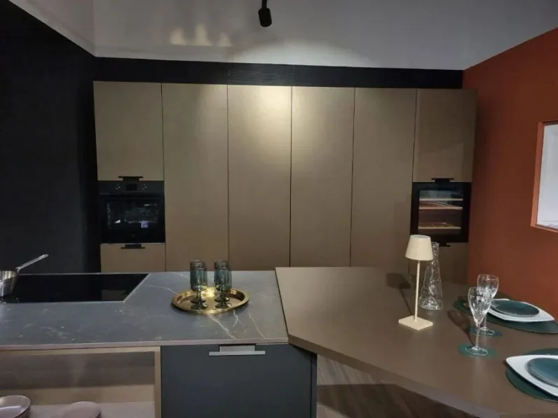 Cucina con isola Cesar maxima 2.2 SCONTATA 42%