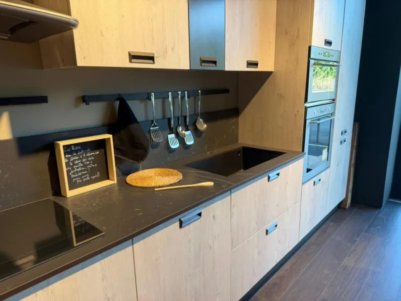 Cucina Creo design con isola altri colori in melaminico Kyra