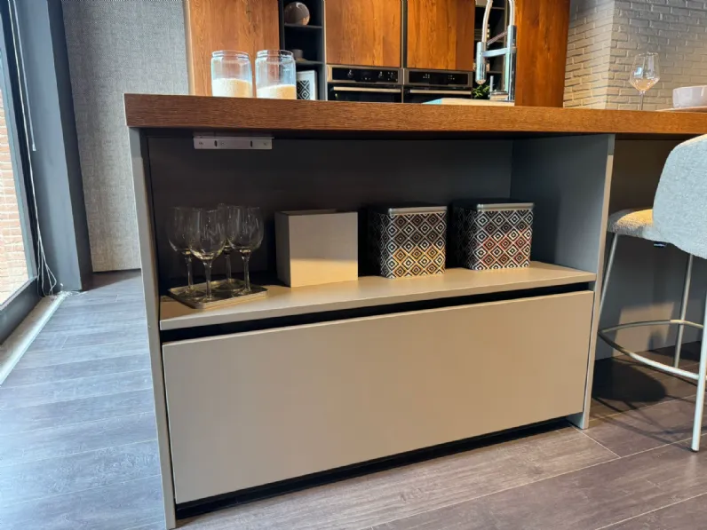 Cucina con isola in melaminico altri colori Oltre bridge  a prezzo ribassato