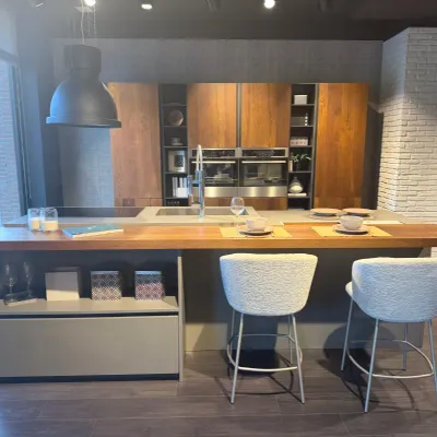 Cucina con isola in melaminico altri colori Oltre bridge  a prezzo ribassato