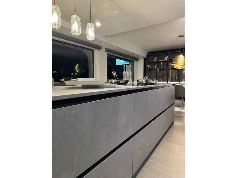 Cucina antracite moderna con isola Aliant Stosa a soli 21800 Euro