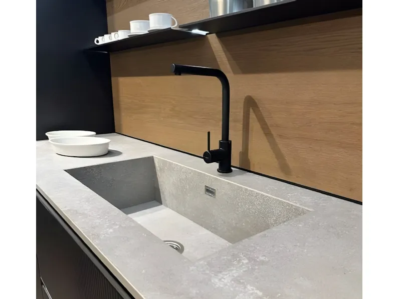 Cucina antracite moderna con isola Aliant Stosa a soli 21800 Euro