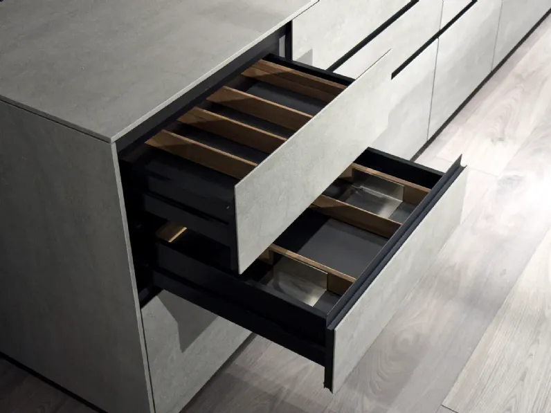 Richiedi il prezzo: cucina grigia design Artematica vitrum di Valcucine in Offerta Outlet 