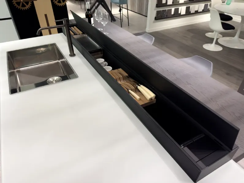 Richiedi il prezzo: cucina grigia design Artematica vitrum di Valcucine in Offerta Outlet 