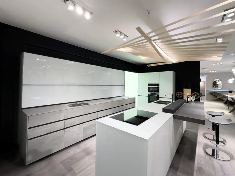 Richiedi il prezzo: cucina grigia design Artematica vitrum di Valcucine in Offerta Outlet 