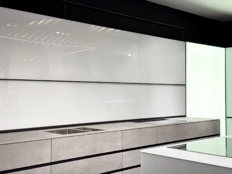 Richiedi il prezzo: cucina grigia design Artematica vitrum di Valcucine in Offerta Outlet 