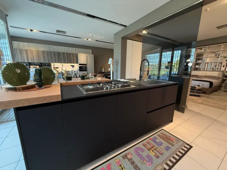 Cucina altri colori moderna con isola Doimo cucine Aspen a soli 16830 Euro