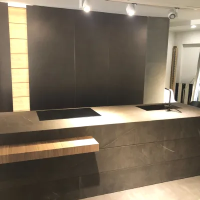 Cucina altri colori design con isola Modulnova Skill gres - blade a soli 33000€