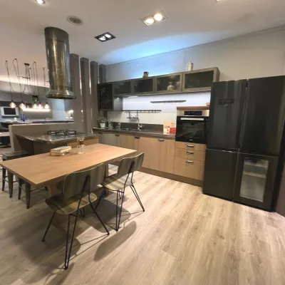 Cucina rovere chiaro industriale con isola Diesel social kitchen Scavolini a soli 14000