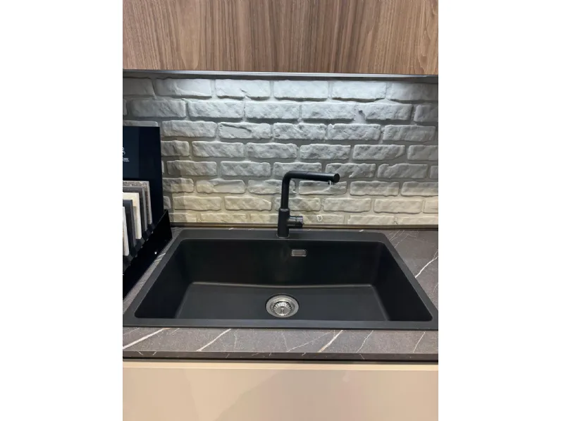 Cucina a PREZZI OUTLET in laminato materico Stosa -40%